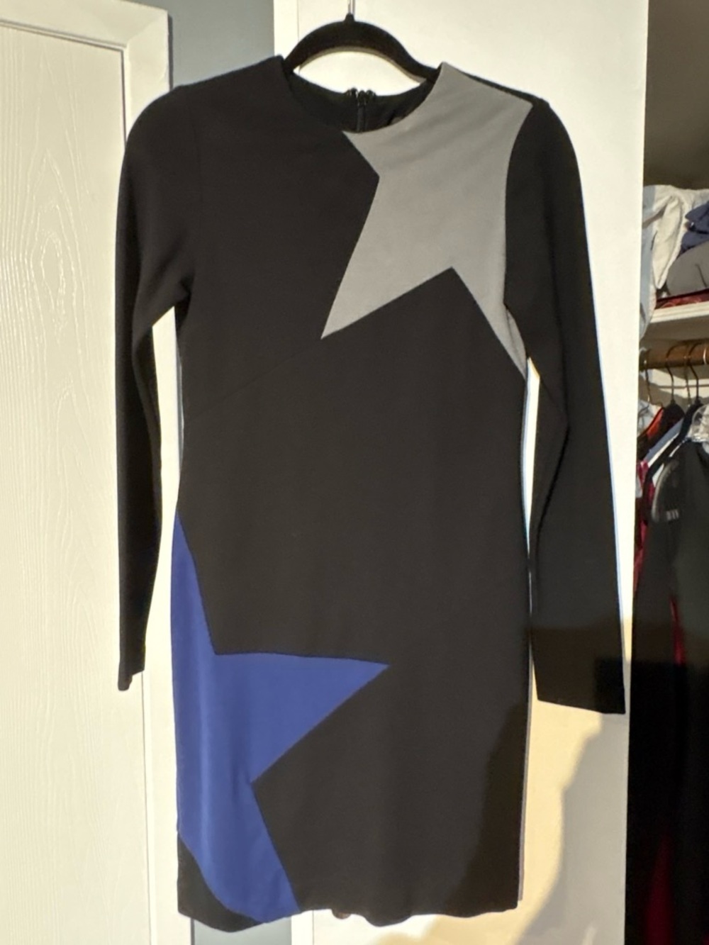 Nicole Miller Black Long-Sleeve Star Colorblock Dress with Gray and Blue Stars